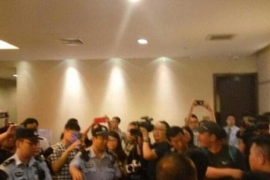 虹口为什么选择专业追讨公司来处理您的债务纠纷？